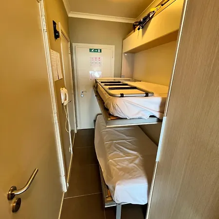 Διαμέρισμα Cosy With Spectacular Seaview In T37